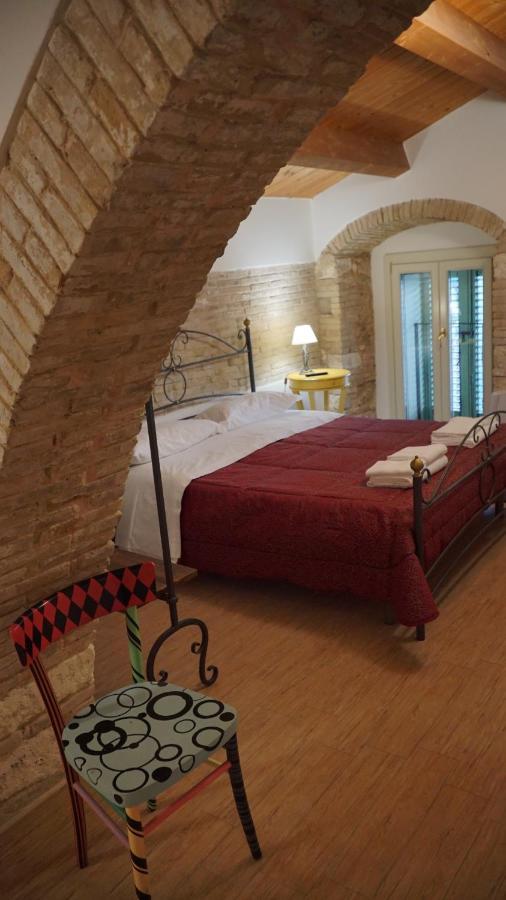 Bed and Breakfast Residenza Delle Grazie Miglionico Экстерьер фото