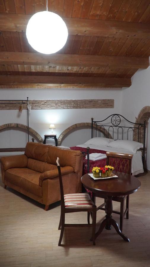 Bed and Breakfast Residenza Delle Grazie Miglionico Экстерьер фото