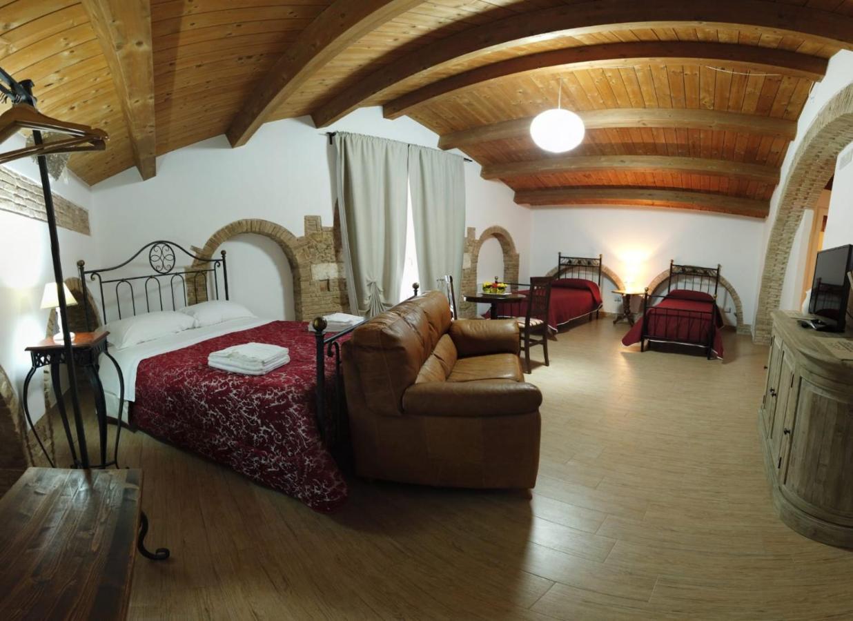 Bed and Breakfast Residenza Delle Grazie Miglionico Экстерьер фото