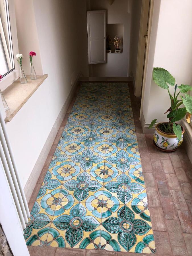 Bed and Breakfast Residenza Delle Grazie Miglionico Экстерьер фото