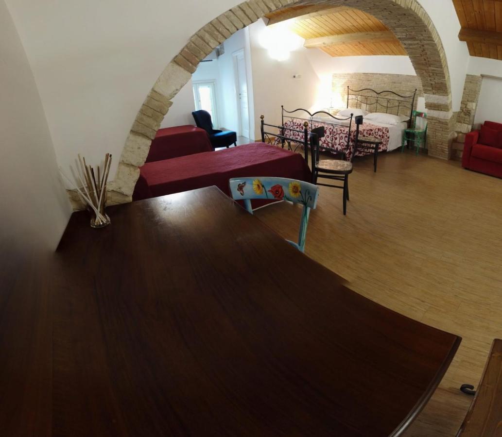 Bed and Breakfast Residenza Delle Grazie Miglionico Экстерьер фото