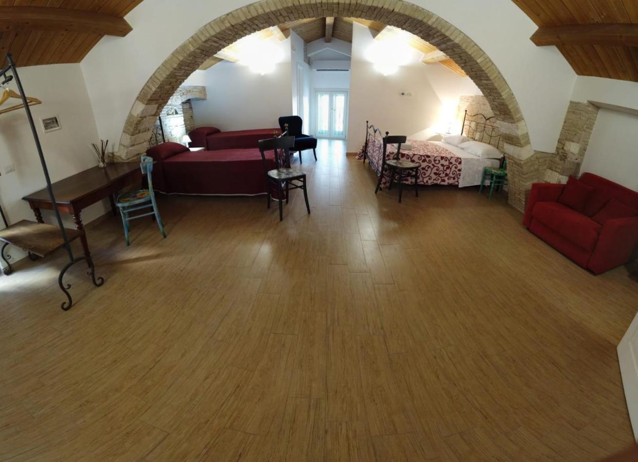 Bed and Breakfast Residenza Delle Grazie Miglionico Экстерьер фото
