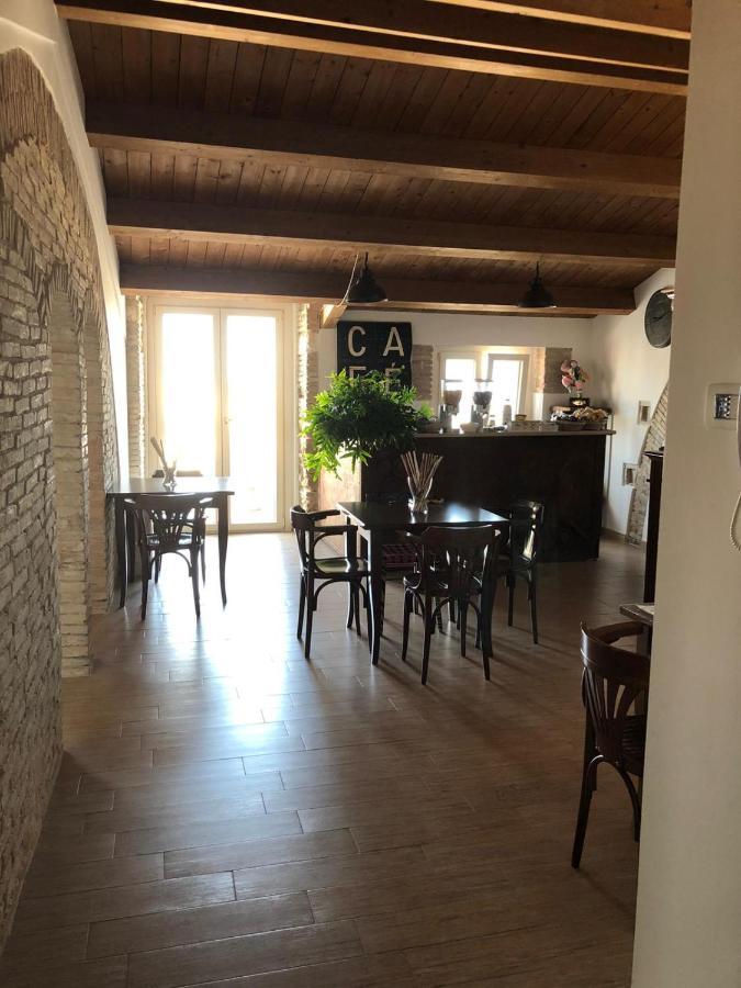 Bed and Breakfast Residenza Delle Grazie Miglionico Экстерьер фото