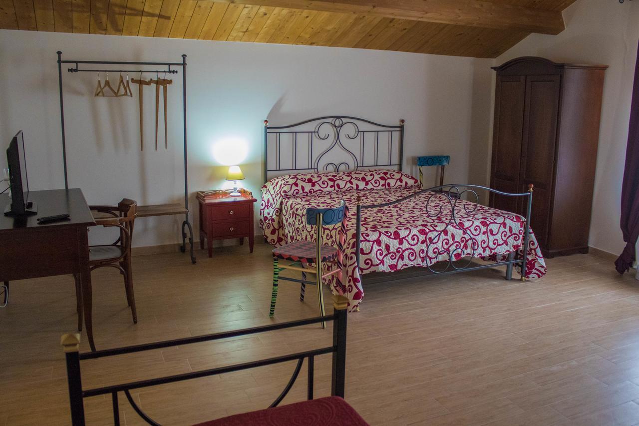 Bed and Breakfast Residenza Delle Grazie Miglionico Экстерьер фото