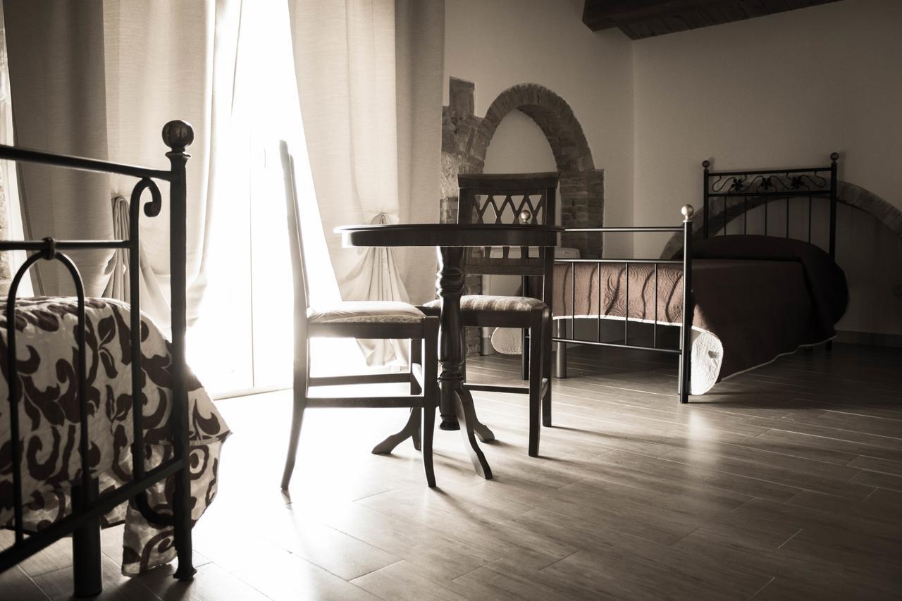Bed and Breakfast Residenza Delle Grazie Miglionico Экстерьер фото