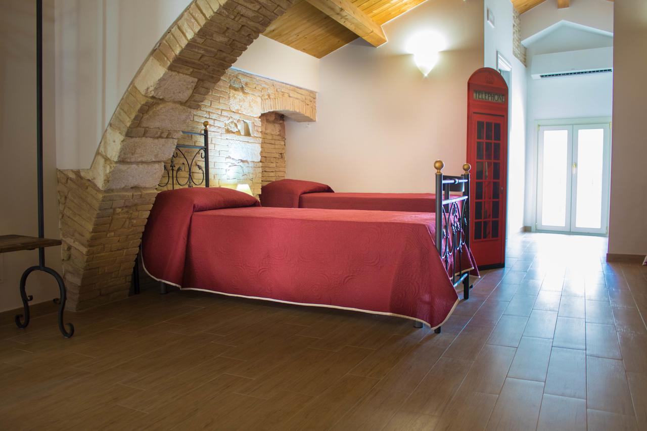 Bed and Breakfast Residenza Delle Grazie Miglionico Экстерьер фото