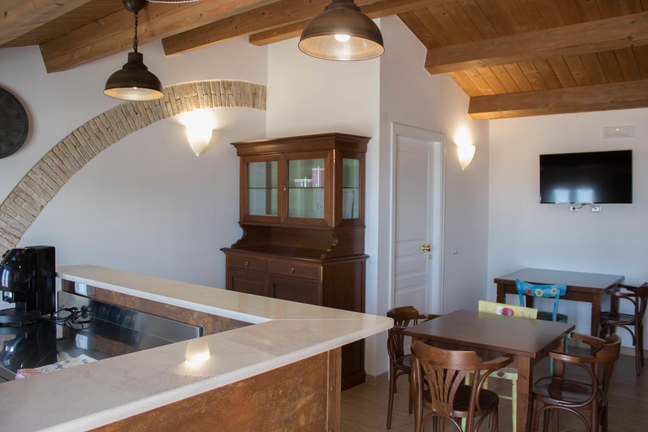 Bed and Breakfast Residenza Delle Grazie Miglionico Экстерьер фото